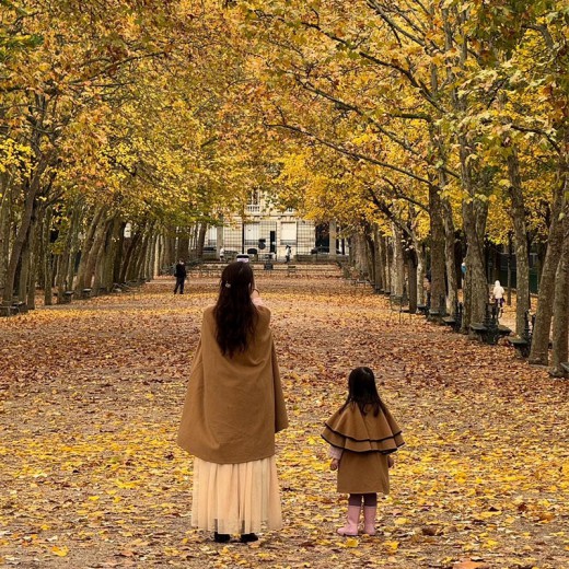 高級訂製cashmere披肩（母女裝） ( 依實際報價，意者請洽IG )