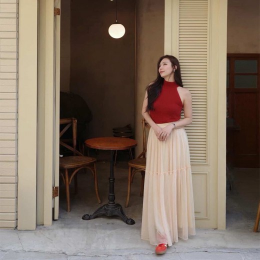 高訂手工訂製款紗裙 ( 依實際報價,意者請洽IG ) 高訂手工訂製款紗裙 ( 依實際報價,意者請洽IG )